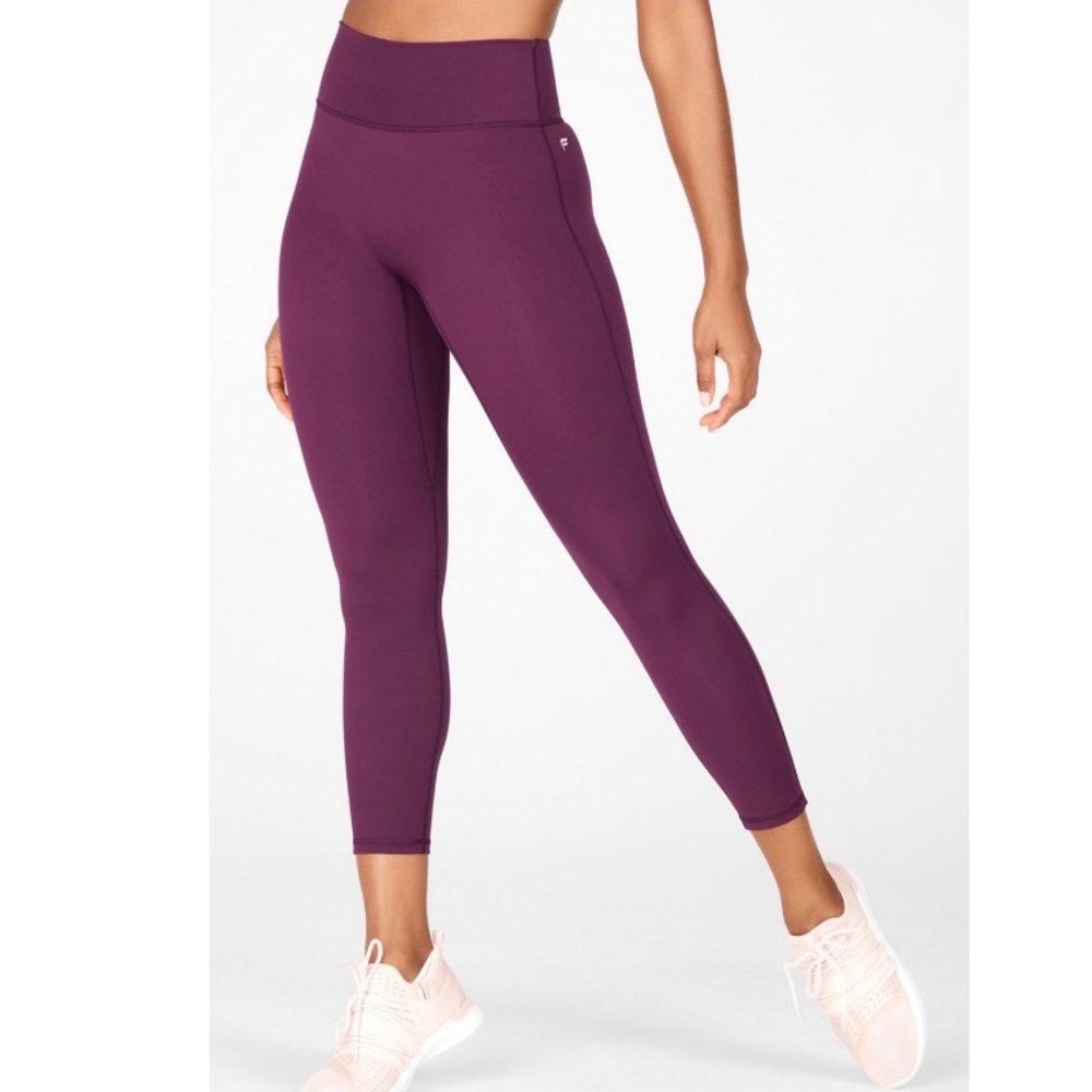 Trinity High-Waisted Pocket Capri Motion 365